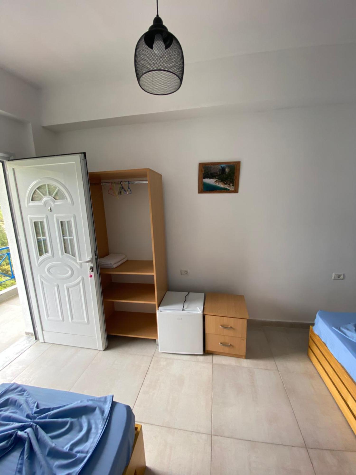 Eleni'S Holiday Rooms Хімара Екстер'єр фото